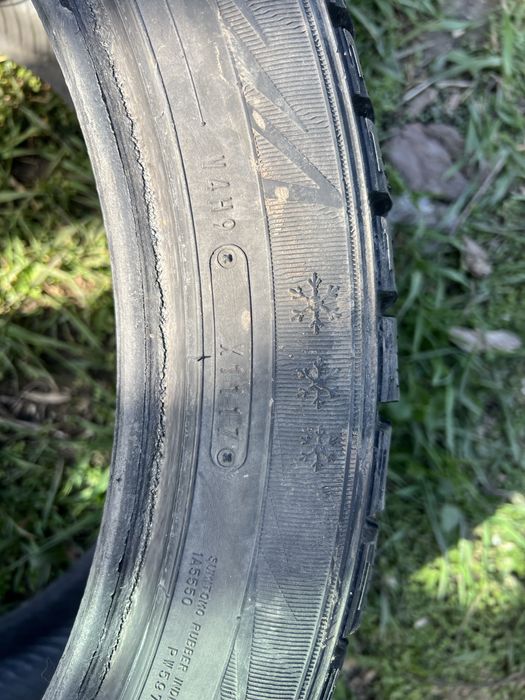 Шини 315 35r20 Dunlop Grandtrek ice02