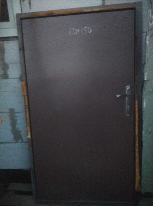 Двери\металл входные двойные 144x200см.  /Есть и другие 80,90,100см.