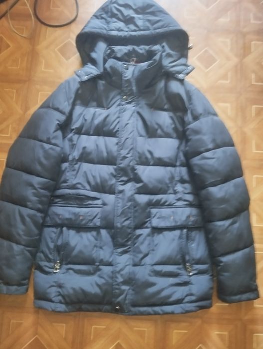 Мужской пуховик.