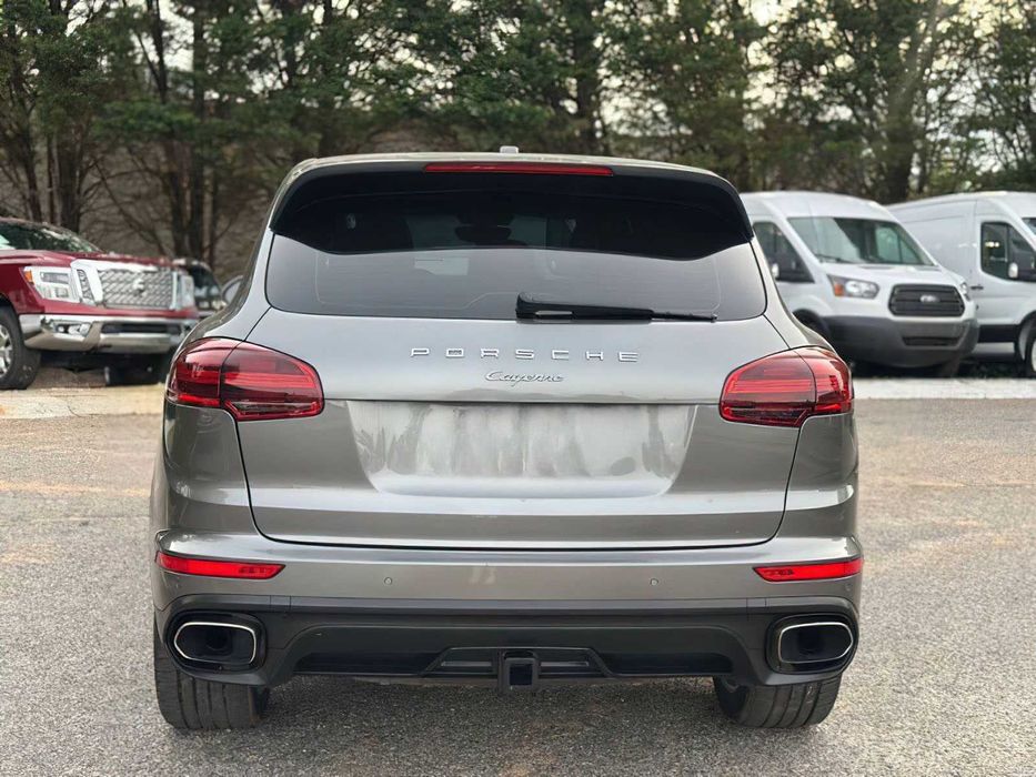 Porsche Cayenne      2017