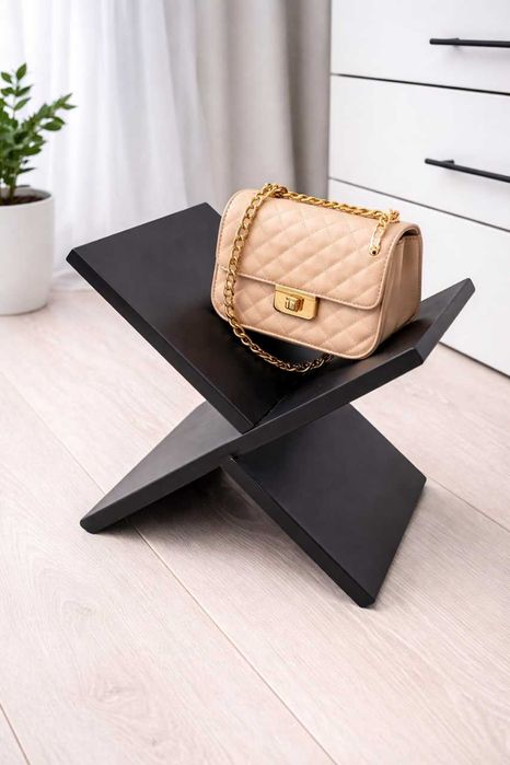 Підставка для сумки біла / чорна ДСП для салону краси, офісу, кафе