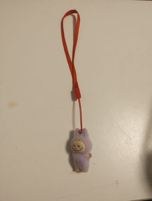 Breloczek labubu