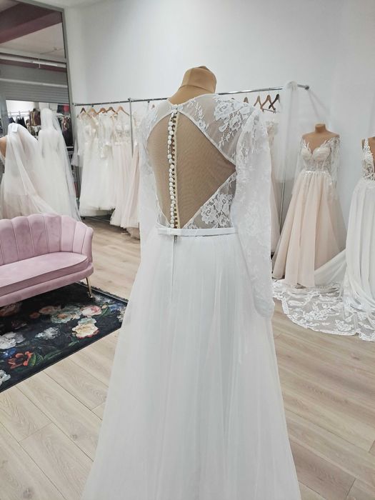 Nowa biała suknia ślubna rustykalna boho z rękawem i koronką 38