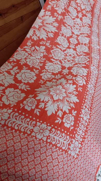 Colcha antiga laranja