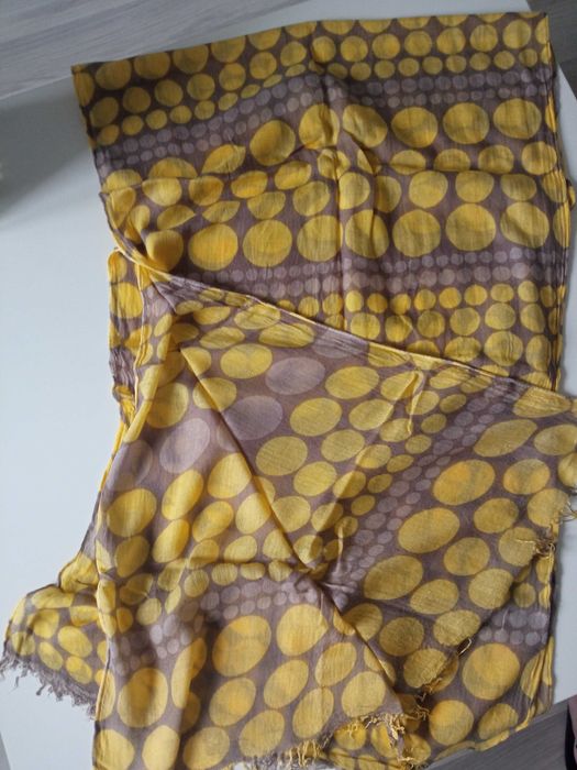 W groszki zwiewny szalik apaszka r 170x110cm.