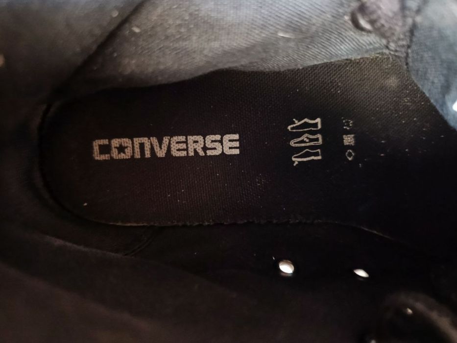 Оригінальні кросівки converse