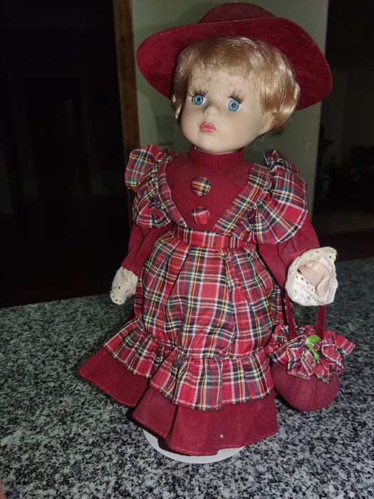 Bonecas de porcelana antigas