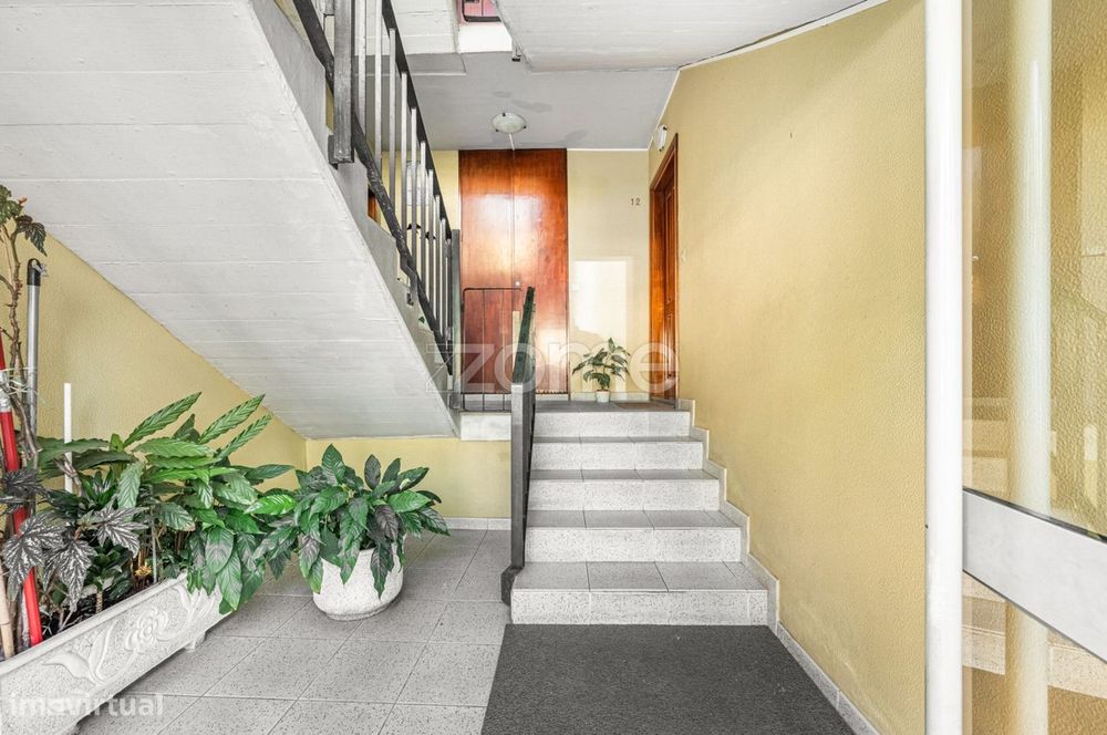 Apartamento T3 Prelada perto do metro