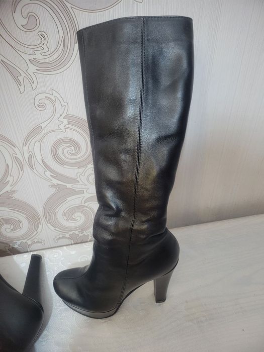 Зимові шкіряні ботильйони на каблуку, овчина