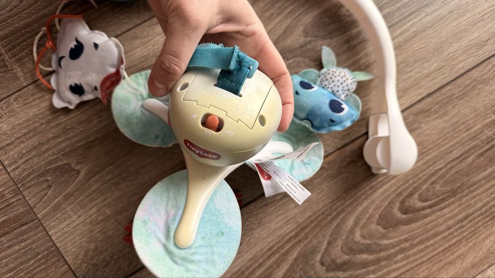 Мобіль tiny love