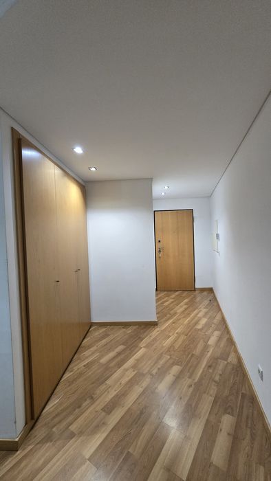 Arrendo T1 com Jacuzzi exterior - Centro de Braga