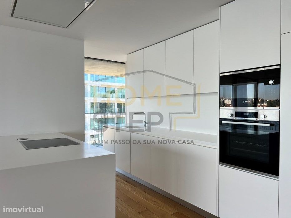Apartamento T3 com Vista Rio, Edifício Cais D'Afurada