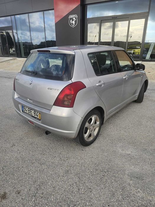 Suzuki Swift 1.3 DDiS 2006 | Gasóleo | Revisado | Inspeção 2027 | Multimédia