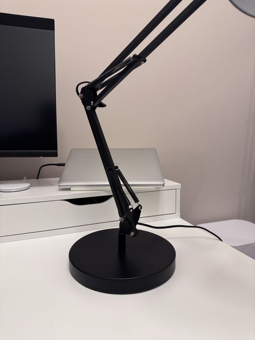 Nowa lampa biurowa, czarna, duńska firma