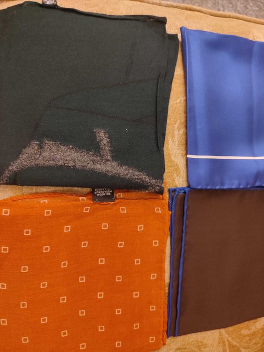 Lenços de bolso da Oficina Mustra