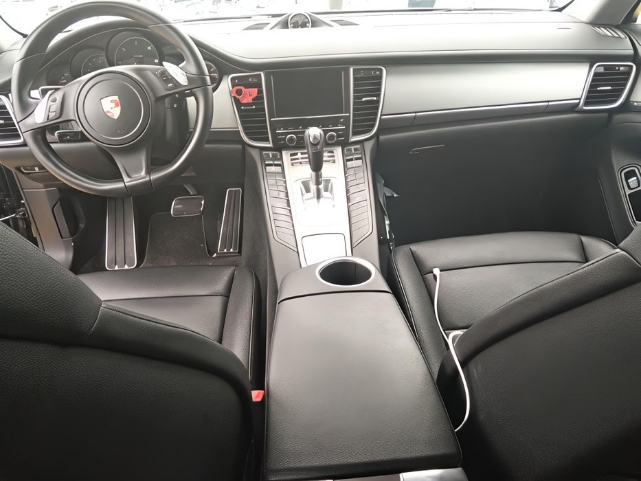 Porche panamera nacional