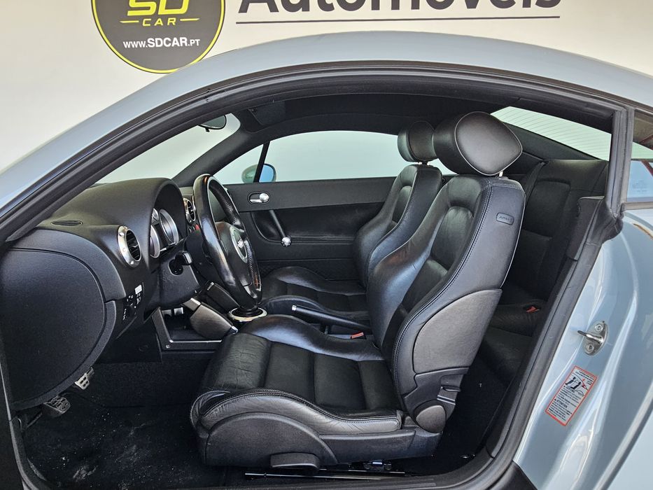 Audi tt 1.8t impecável