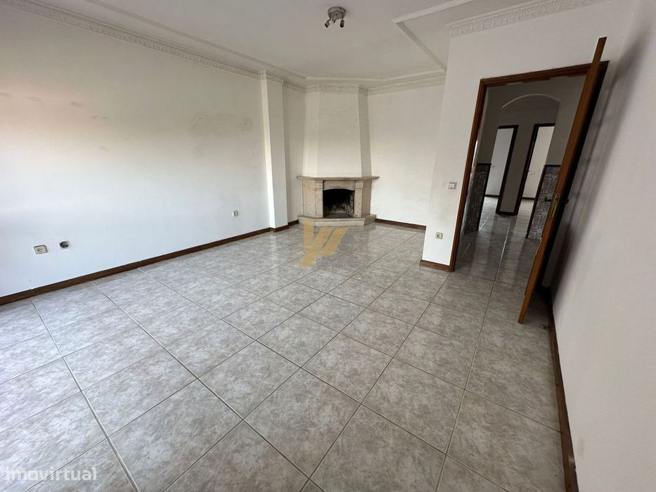 Apartamento T2 último andar