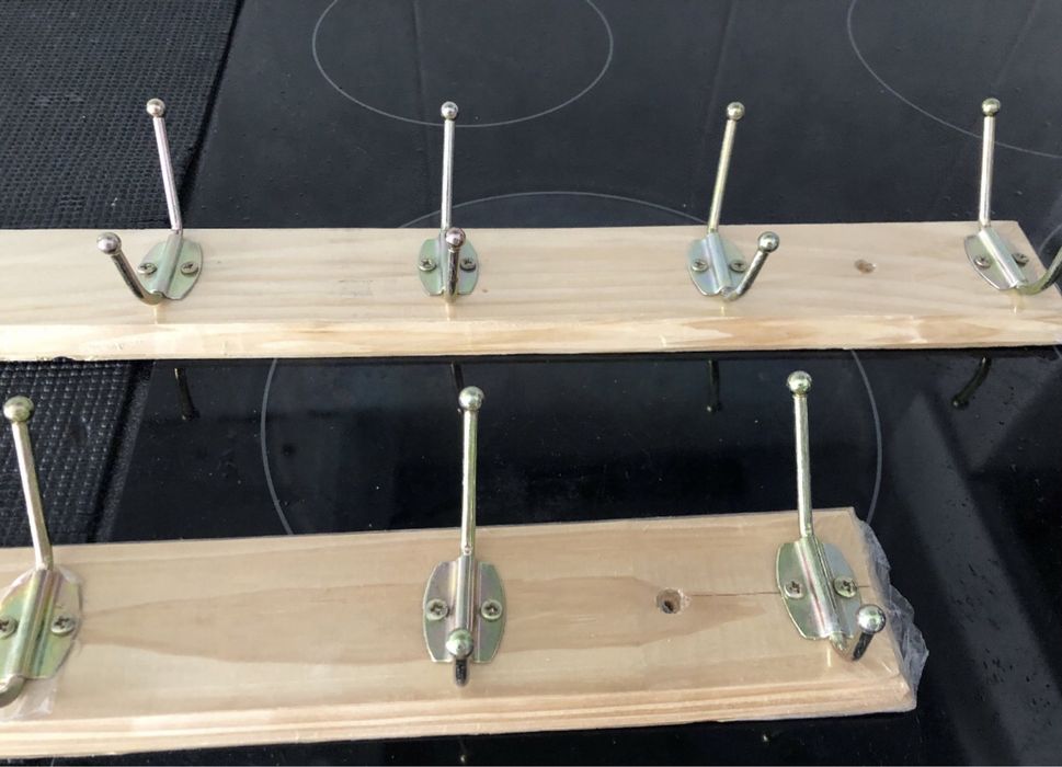 4 bocas para fogao novas e dois modelos  cabides novos