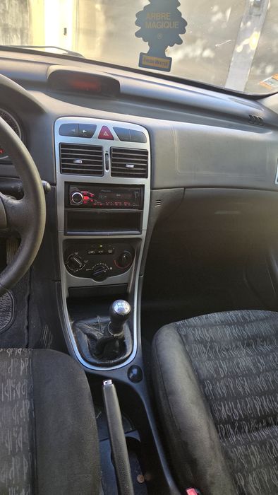 Peugeot 307  1.4 hdi