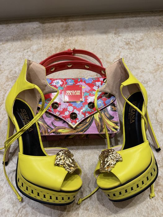 босоніжки Versace