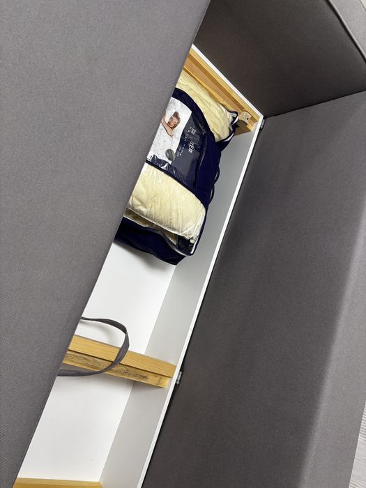 Диван б/у у відмінному стані