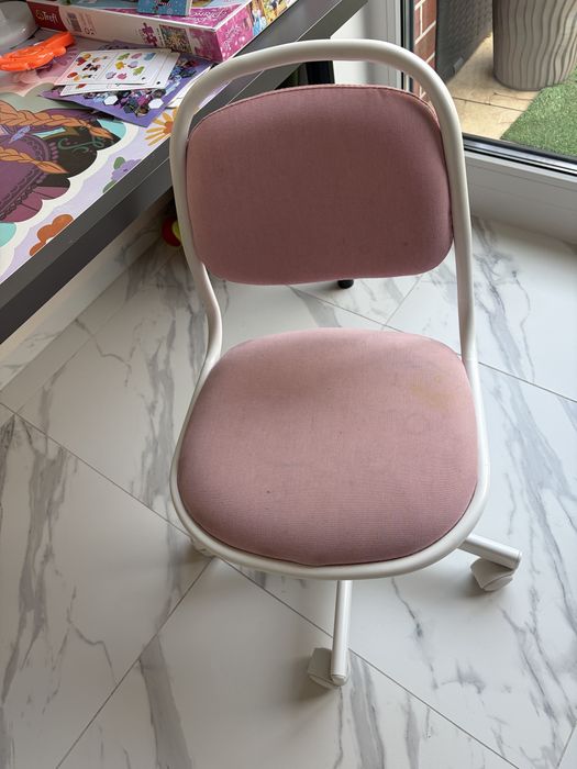 Biurko stol 140 cm  krzeslo ikea