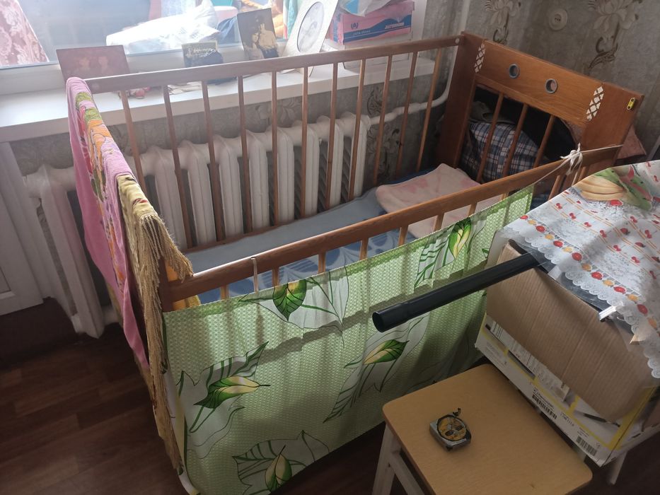 Продам детскую кроватку