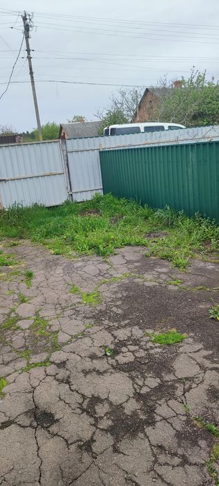 Продам половину будинку в Тетерівці .