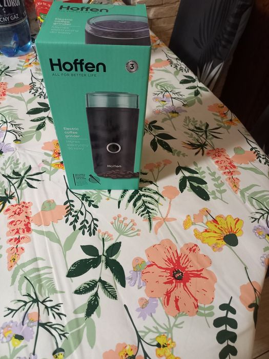 Młynek  do kawy  nowy zapakowany