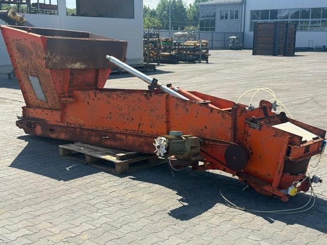 przenośnik taśmowy z koszem zasypowym używany napęd elektryczny