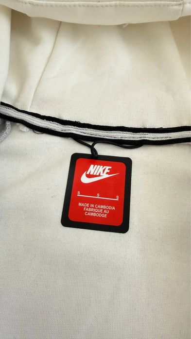 Full Zip Nike Tech Fleece White