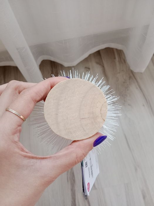 Biała choinka z brokatem Sinsay