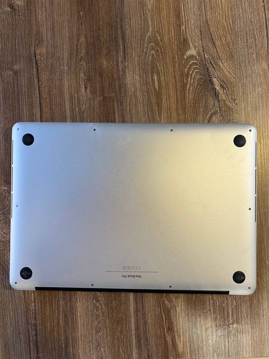 Продам MacBook бу