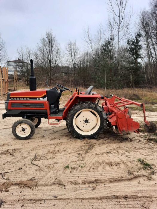 Mini traktor Yanmar F18