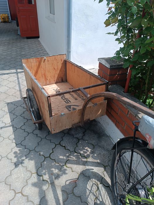 Прицеп для велосипеда