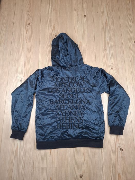 Oryginalna Męska Bluza z Kapturem Nike – Wypukłe Hafty / Miasta / Wiatrówka M