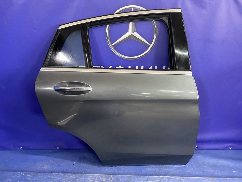Задняя правая дверь задні двері GLC coupe 253