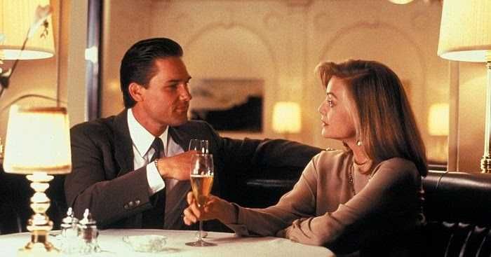 INTRIGUE AT DAWN (Mel Gibson/Michelle Pfeiffer/Kurt Russell)63824732094849123