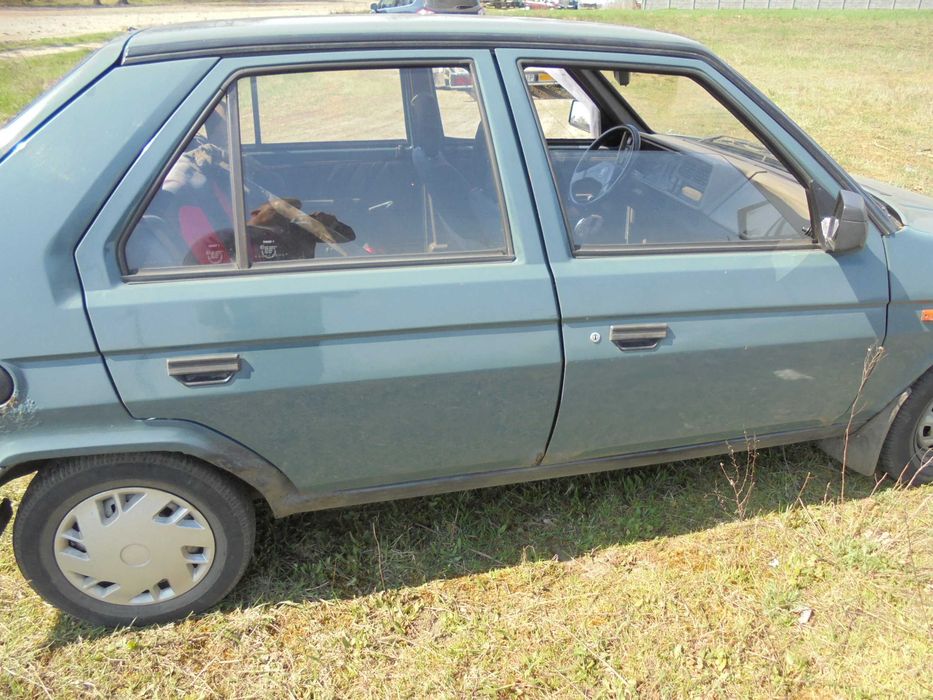 Skoda Favorit 1.3 benzyna przeznaczony na części