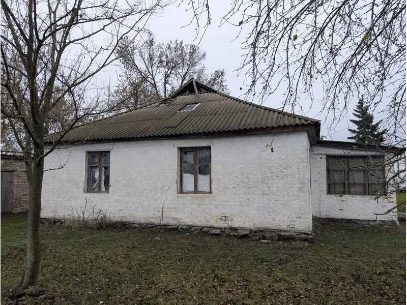 ПРОДАЖ - нежитлової будівлі, площею 110,3 кв.м. с. Великі Кринки