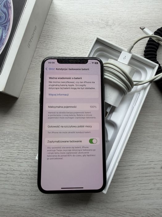 iPhone xs + ładowarka