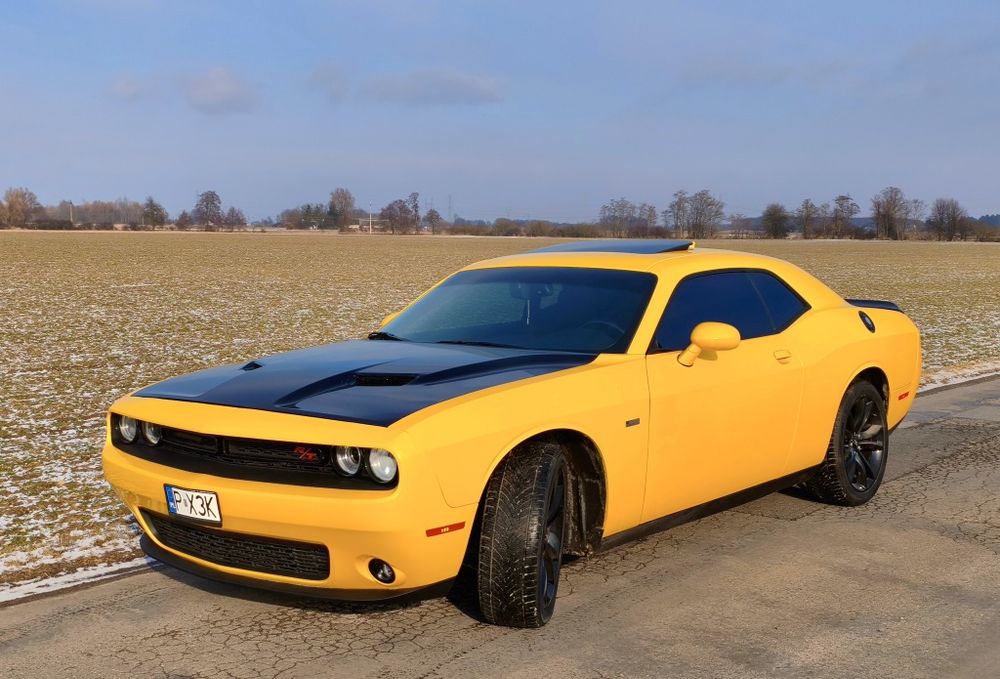 Dodge Challenger 5.7 HEMI modelowo 2018 rok