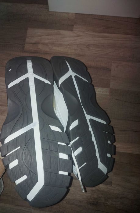 Calvin Klein buty 40