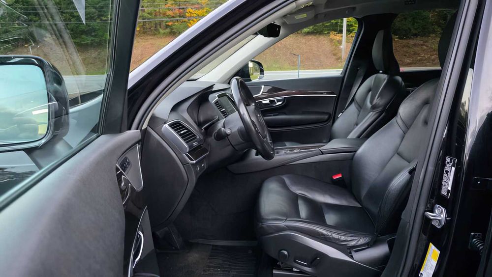 Volvo XC90 T6 Momentum      2019