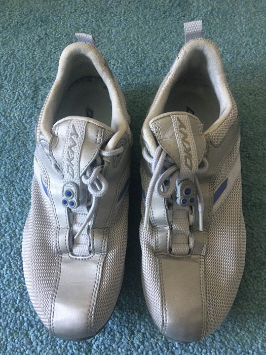 Sapatilhas DKNY tamanho 38 - ótimo estado