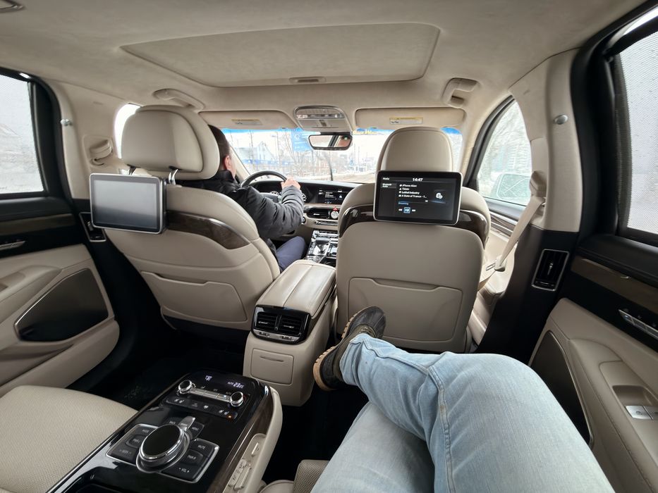 Genesis G90 2018 VIN KMHG54JH0KU052649 фото оголошення 6 з 8