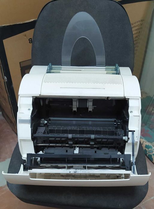 Принтер Canon L 10577 б/у.