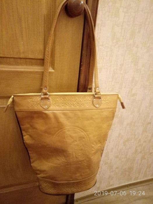 продам кожаную сумку