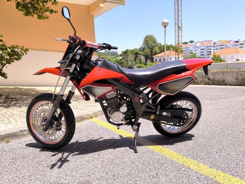 Derbi Senda 125 SM – Muito material novo | Carta B | Pronta a andar